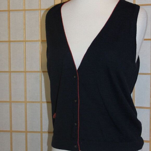 Lands' End MedPet Merino Wool Sweater Vest - Picture 11 of 15